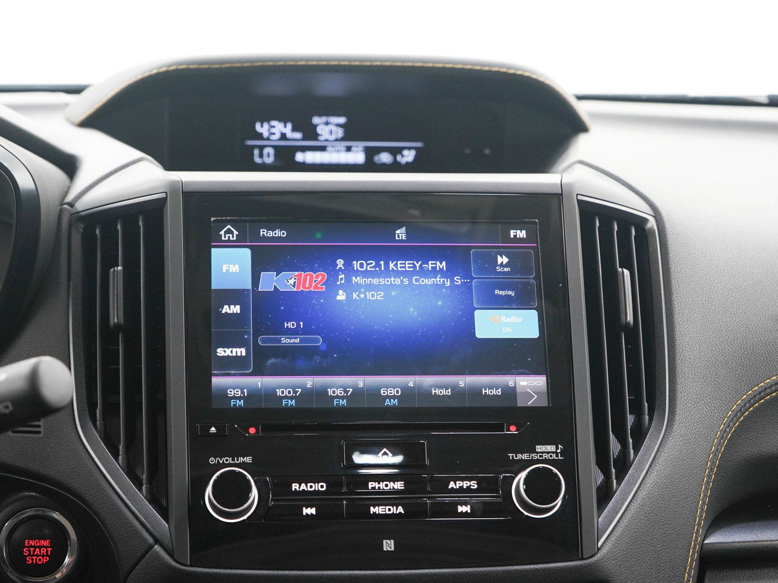 Used 2021 Subaru Crosstrek 2.5i Sport w/ Moonroof Package AWD/4WD image 17