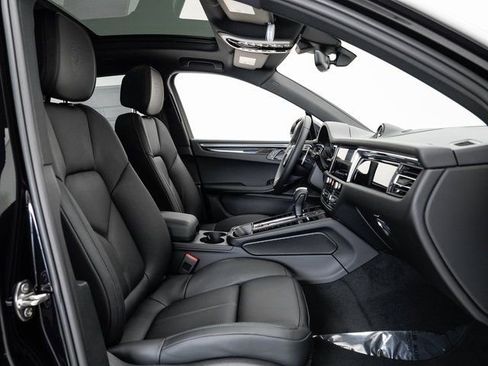 New 2025 Porsche Macan image 24