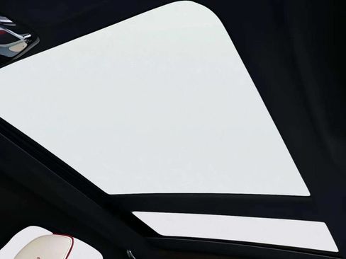 Certified 2019 Rolls-Royce Cullinan AWD/4WD image 7