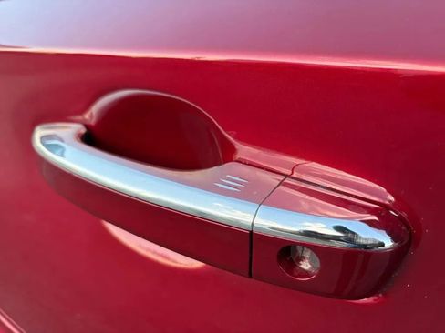 Used 2018 Honda Accord Touring image 39