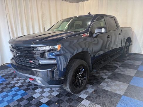 Used 2020 Chevrolet Silverado 1500 LT Trail Boss AWD/4WD image 2