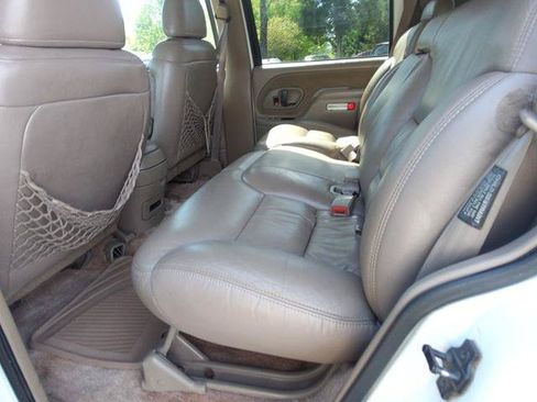 Used 1998 Chevrolet Tahoe 4WD w/ Preferred Equipment Group 3 image 14