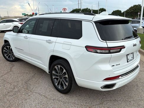 Used 2021 Jeep Grand Cherokee L Overland AWD/4WD image 5