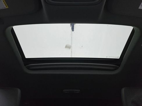 Used 2022 Chevrolet Silverado 1500 LTZ w/ LTZ Premium Package image 3