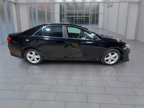 Used 2012 Toyota Camry SE image 9