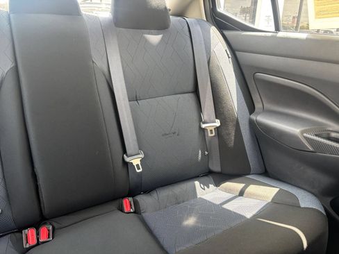Used 2025 Nissan Versa SV FWD image 34