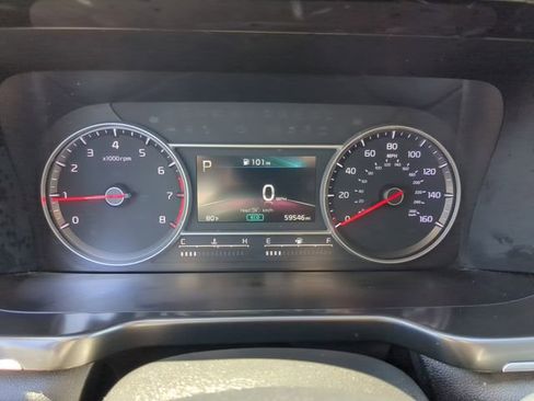 Used 2023 Kia Sorento LX FWD image 31