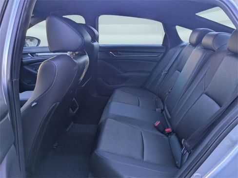 Used 2019 Honda Accord Sport image 14