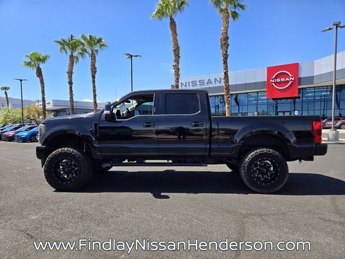 Used 2019 Ford F250 Lariat w/ Lariat Ultimate Package AWD/4WD image 3