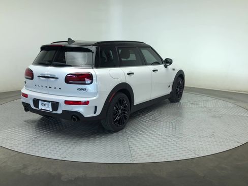 Certified 2024 MINI Cooper Clubman S image 8