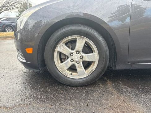 Used 2013 Chevrolet Cruze LT w/ All-Star Edition image 25