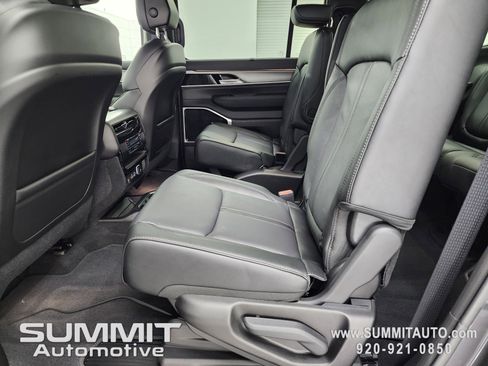 New 2026 Jeep Grand Wagoneer Limited image 8