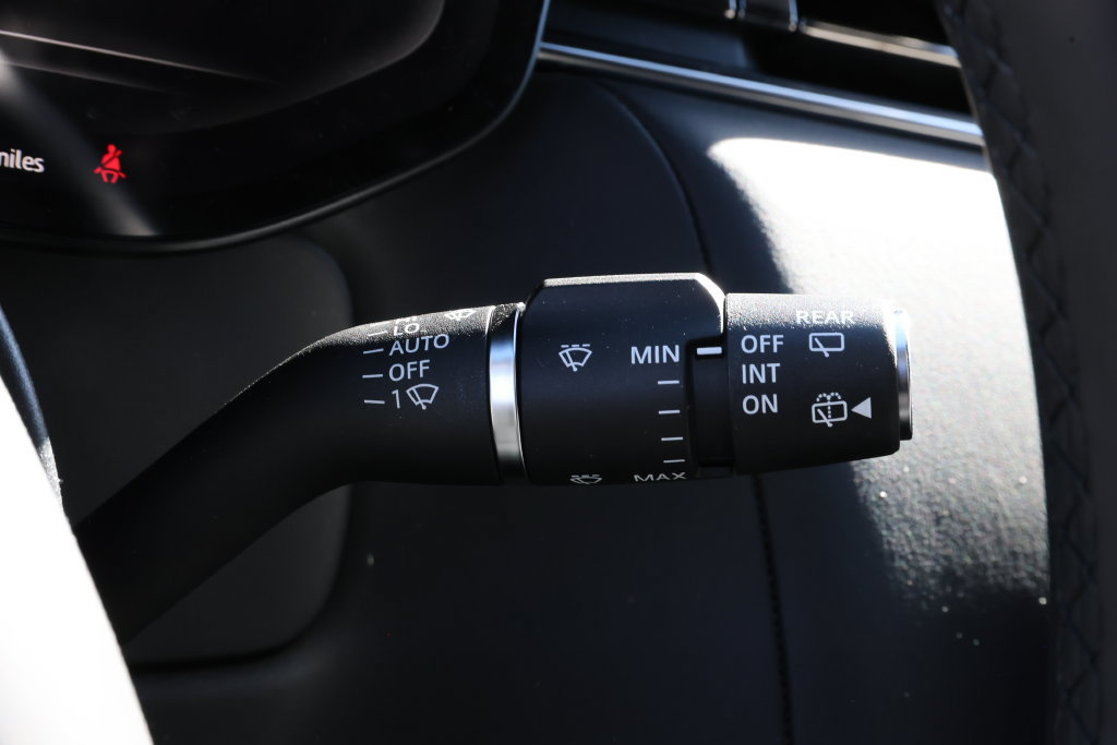 New 2026 Land Rover Range Rover Sport SE AWD/4WD image 18