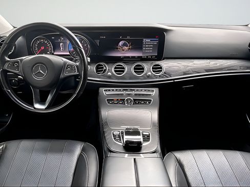 Used 2018 Mercedes-Benz E 300 image 7
