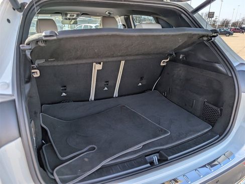 Used 2025 Mercedes-Benz GLA 250 GLA 250 4matic image 9