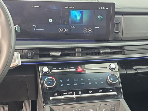 Used 2024 Hyundai Santa Fe Calligraphy image 18