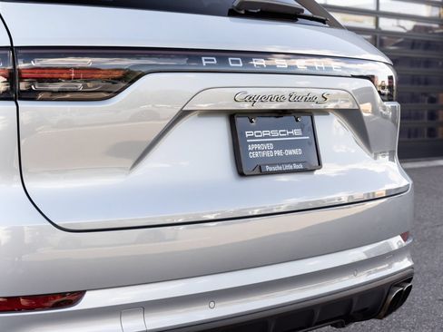 Certified 2023 Porsche Cayenne Turbo S AWD/4WD image 12