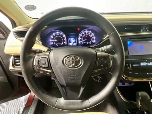 Used 2014 Toyota Avalon XLE Touring image 17