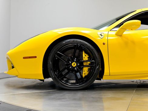 Used 2017 Ferrari 488 Spider RWD image 50