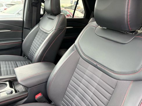 Used 2025 Ford Explorer ST-Line w/ Premium Package image 16