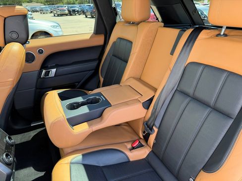 Used 2018 Land Rover Range Rover Sport HSE Dynamic AWD/4WD image 34