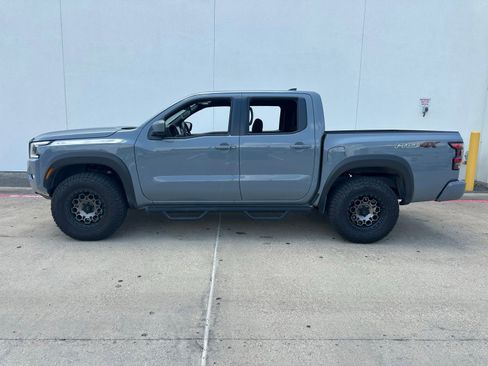 Used 2024 Nissan Frontier PRO-4X w/ Off-Road Protection Package AWD/4WD image 4