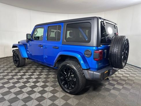 Used 2021 Jeep Wrangler Unlimited Sahara w/ Cold Weather Group image 5