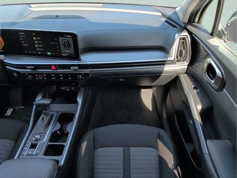 New 2026 Kia Sorento LX FWD image 18