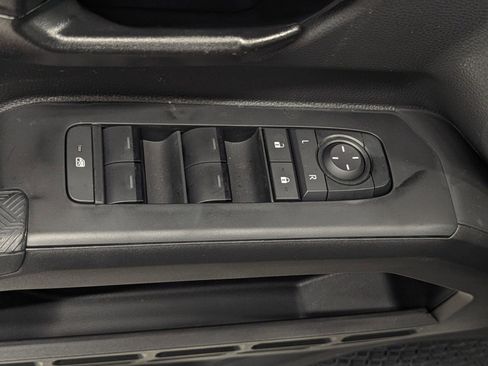 New 2025 Toyota Tacoma SR image 18