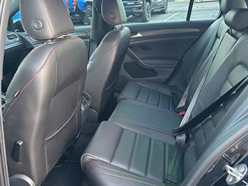 Used 2019 Volkswagen GTI SE FWD image 11