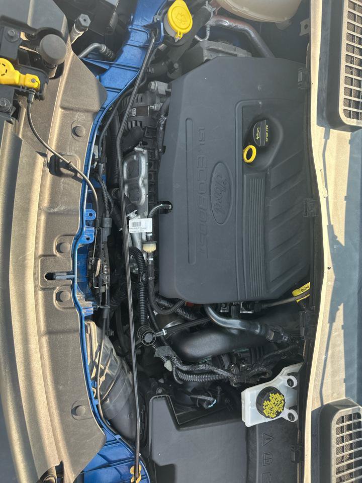 Used 2018 Ford Escape SE w/ SE Sync 3 Package FWD image 16