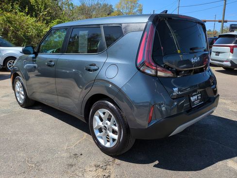 Certified 2025 Kia Soul LX image 7