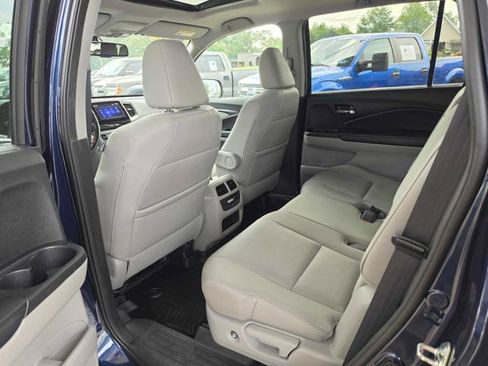 Used 2017 Honda Pilot EX-L image 12