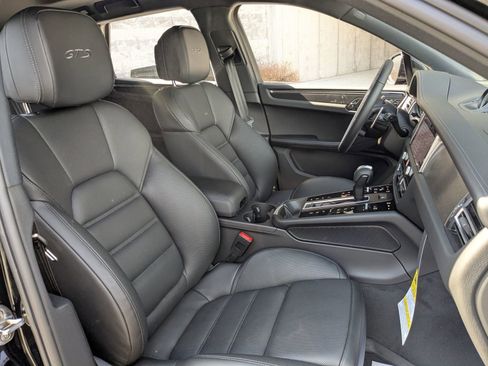 New 2026 Porsche Macan GTS AWD/4WD image 25