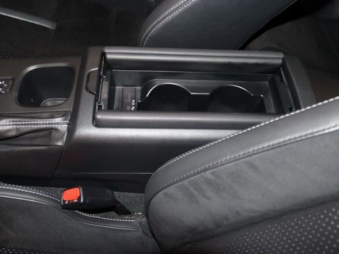 Used 2024 Toyota GR86 Premium image 40