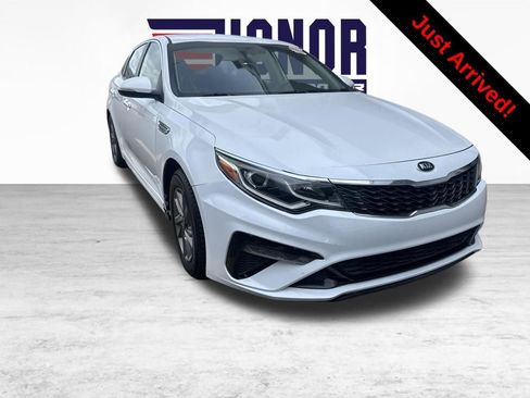 Used 2020 Kia Optima LX FWD image 2