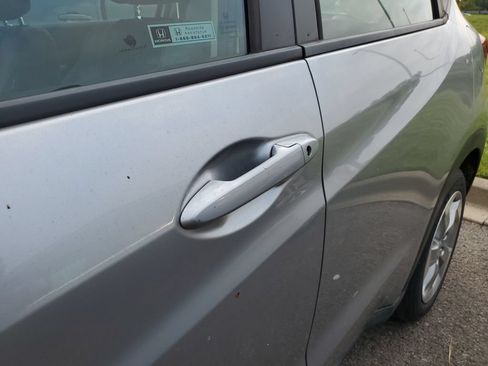 Used 2019 Honda HR-V LX image 8