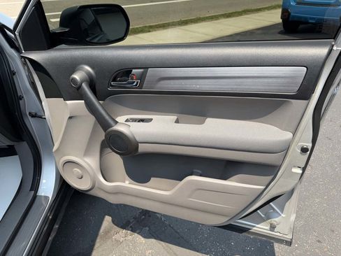 Used 2010 Honda CR-V LX image 19