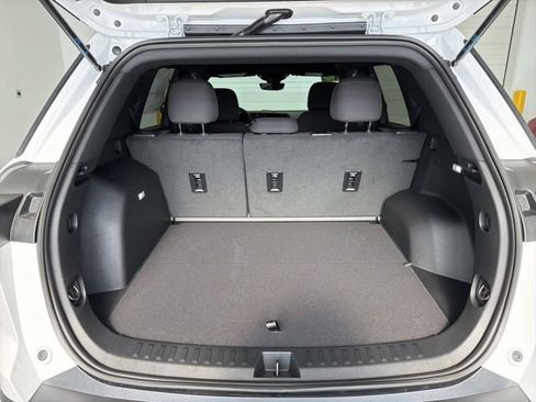 New 2026 Chevrolet Equinox LT w/ Safety and Technology Package image 26