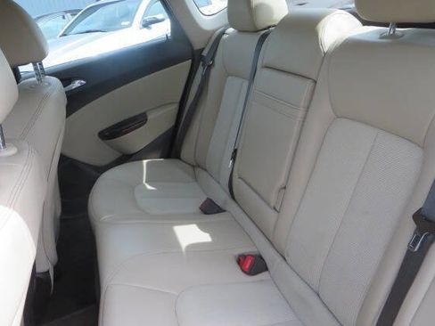 Used 2014 Buick Verano FWD image 30