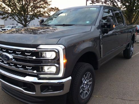 New 2026 Ford F350 Lariat image 19