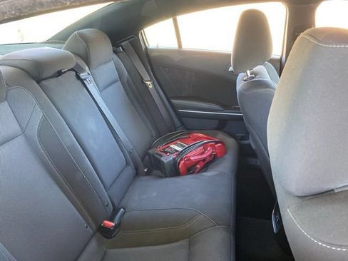 Used 2020 Dodge Charger SXT RWD image 6