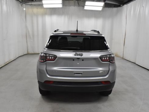 Used 2022 Jeep Compass Latitude w/ Sun and Sound Group image 6