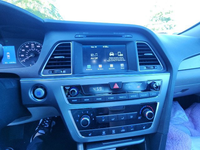 Used 2016 Hyundai Sonata Sport w/ Option Group 1V FWD image 25