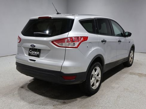 Used 2016 Ford Escape S image 2
