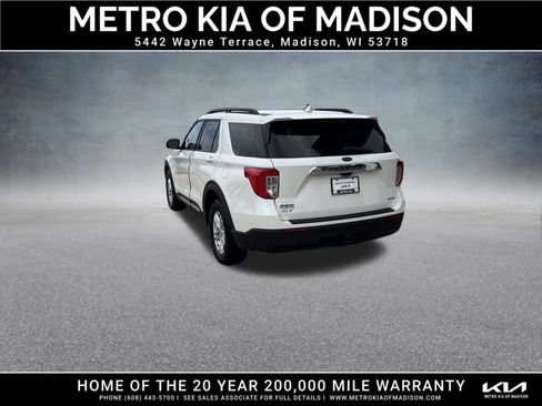 Used 2023 Ford Explorer XLT w/ Class IV Trailer Tow Package AWD/4WD image 4