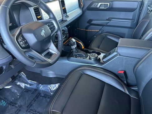 Used 2024 Ford Bronco Badlands AWD/4WD image 9