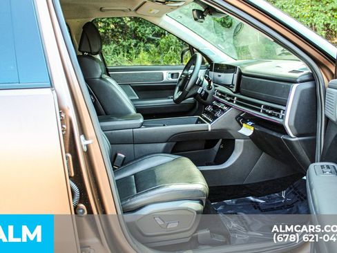 Used 2024 Hyundai Santa Fe Limited FWD image 18