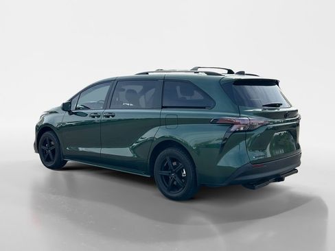 Used 2025 Toyota Sienna XLE Woodland Edition AWD/4WD image 3