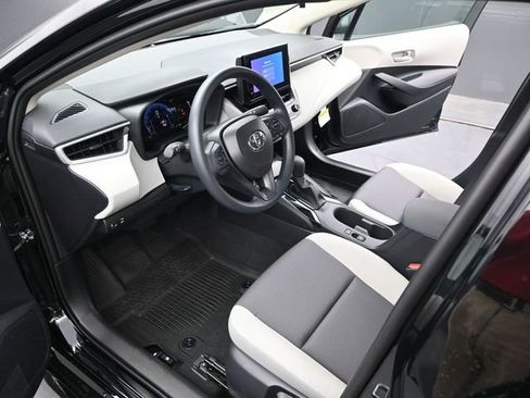 New 2026 Toyota Corolla LE FWD image 4